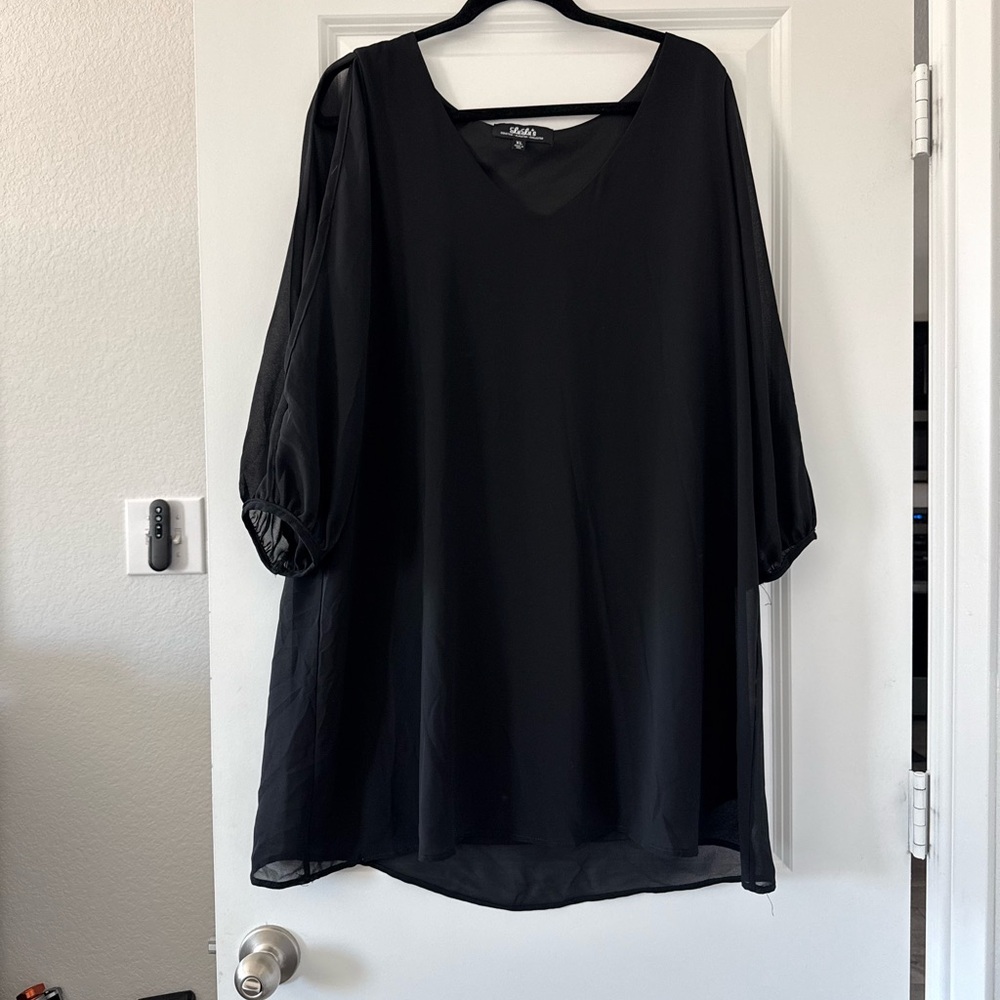 Lulu's Black Midi Dress